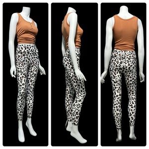 Forever 21 Active High Rise Leopard Animal Print Leggings XS